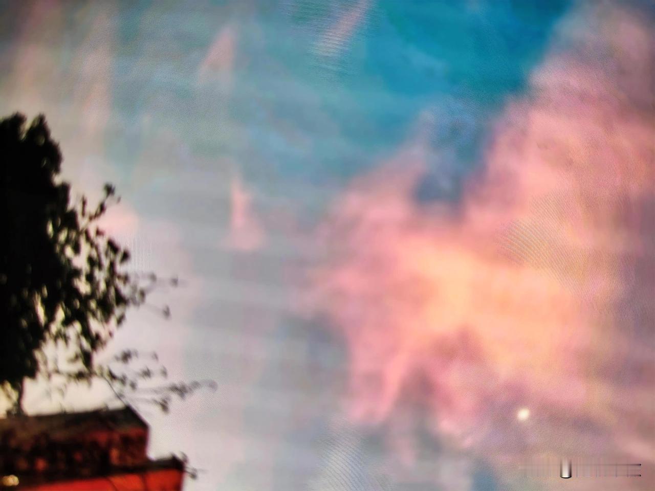 把你们天上的云发出来看看