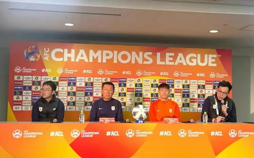 赛前发布会崔康熙透露：两主力不会出战，希望亚冠比赛中我们有一个好的结果。

12