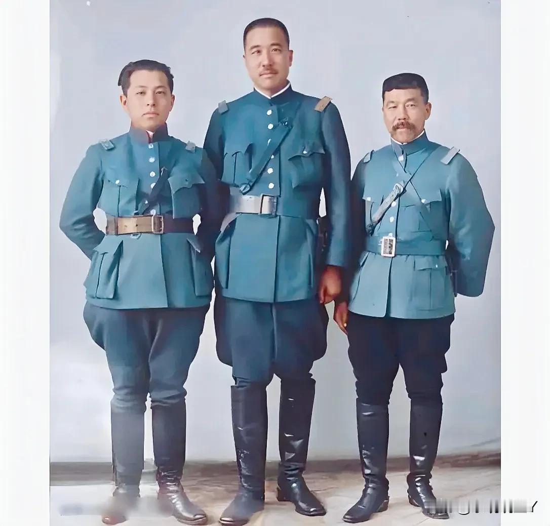 上世纪20年代末，天津，巅峰时期的张学良和张宗昌、褚玉璞的合影老照片