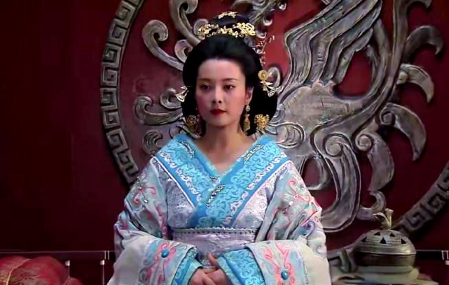 她不害人，但西汉因她而亡——最可怕的"好人"

王政君是个好人。

她不杀功臣，