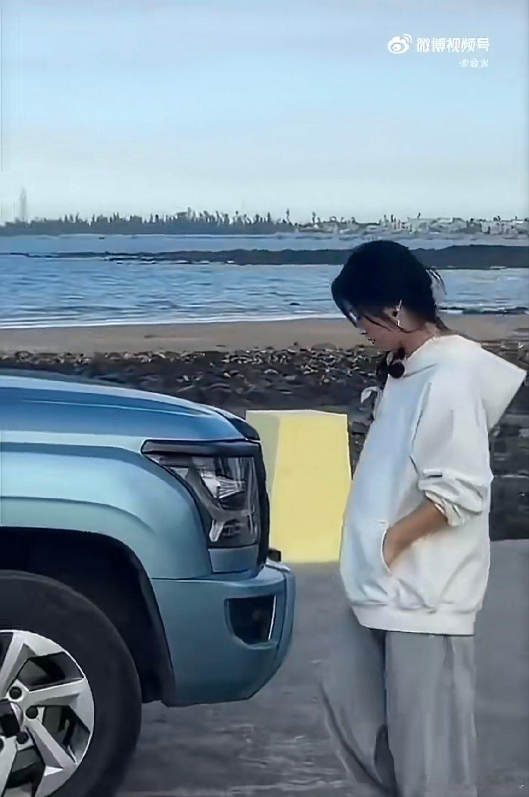 亲爱的客栈能不能边拍边播亲爱的客栈2026王鹤棣当老板气场拉满，和沈月复刻经典互