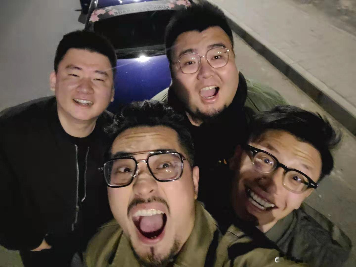 哈哈哈突然翻到两张老照片，86，BRZ车主们，低转中年的第一次聚会[doge]，