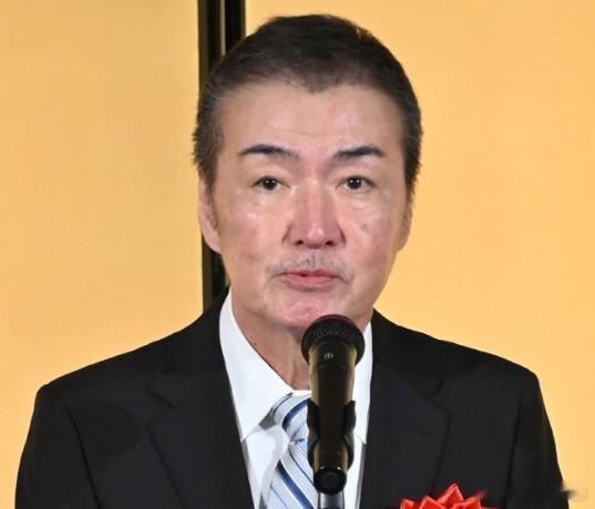东野圭吾去世7月27日讲谈社发布讣告，推理作家东野圭吾于7月23日因结肠癌离世，