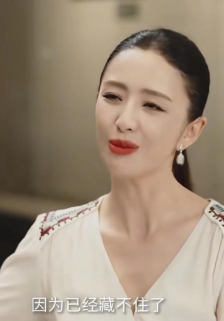 佟丽娅说的对
为何开始频繁晒娃？佟丽娅说:“因为已经藏不住了，全民拿手机拍，你不