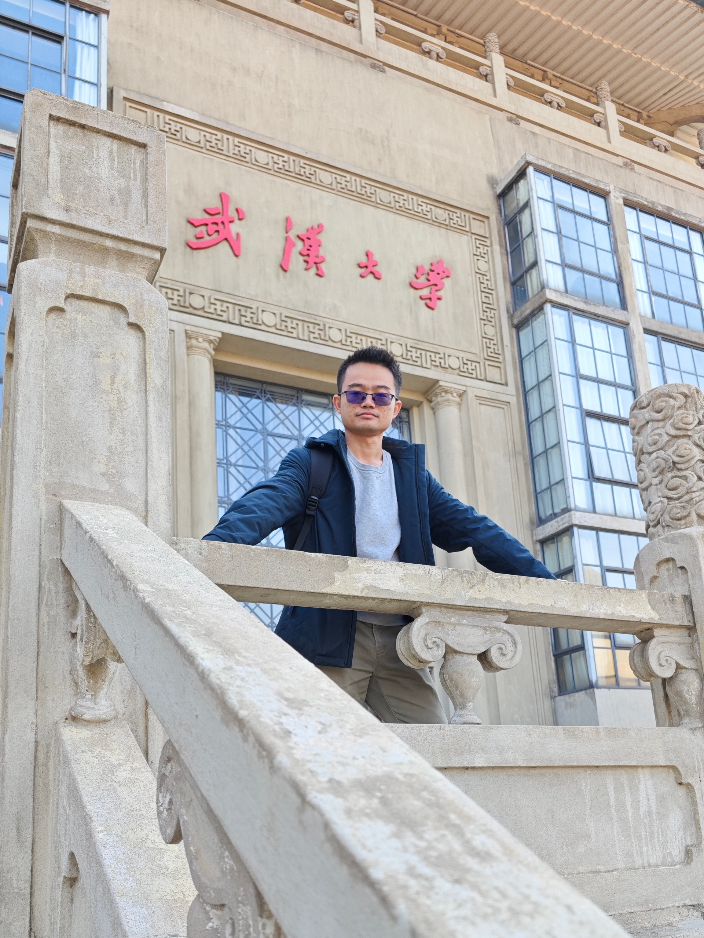 武大取消预约首个周末人流爆棚举双手支持武大，现在的大学真的是，以前随便进，现在不