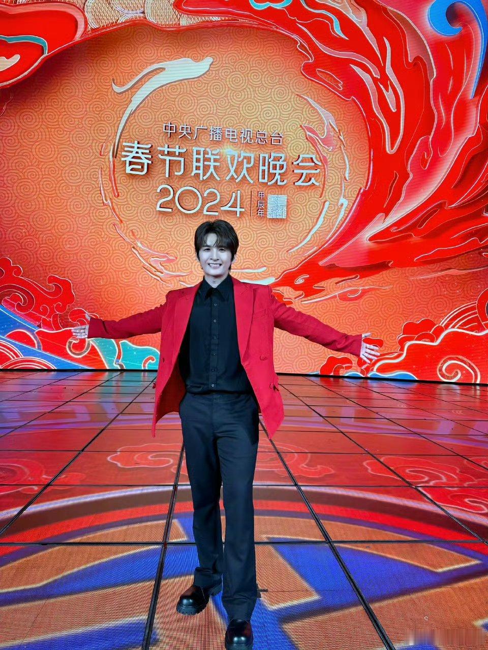 张远 2024是圆梦的一年 张远在2024年底回顾了自己的这一年以来的经历，他表