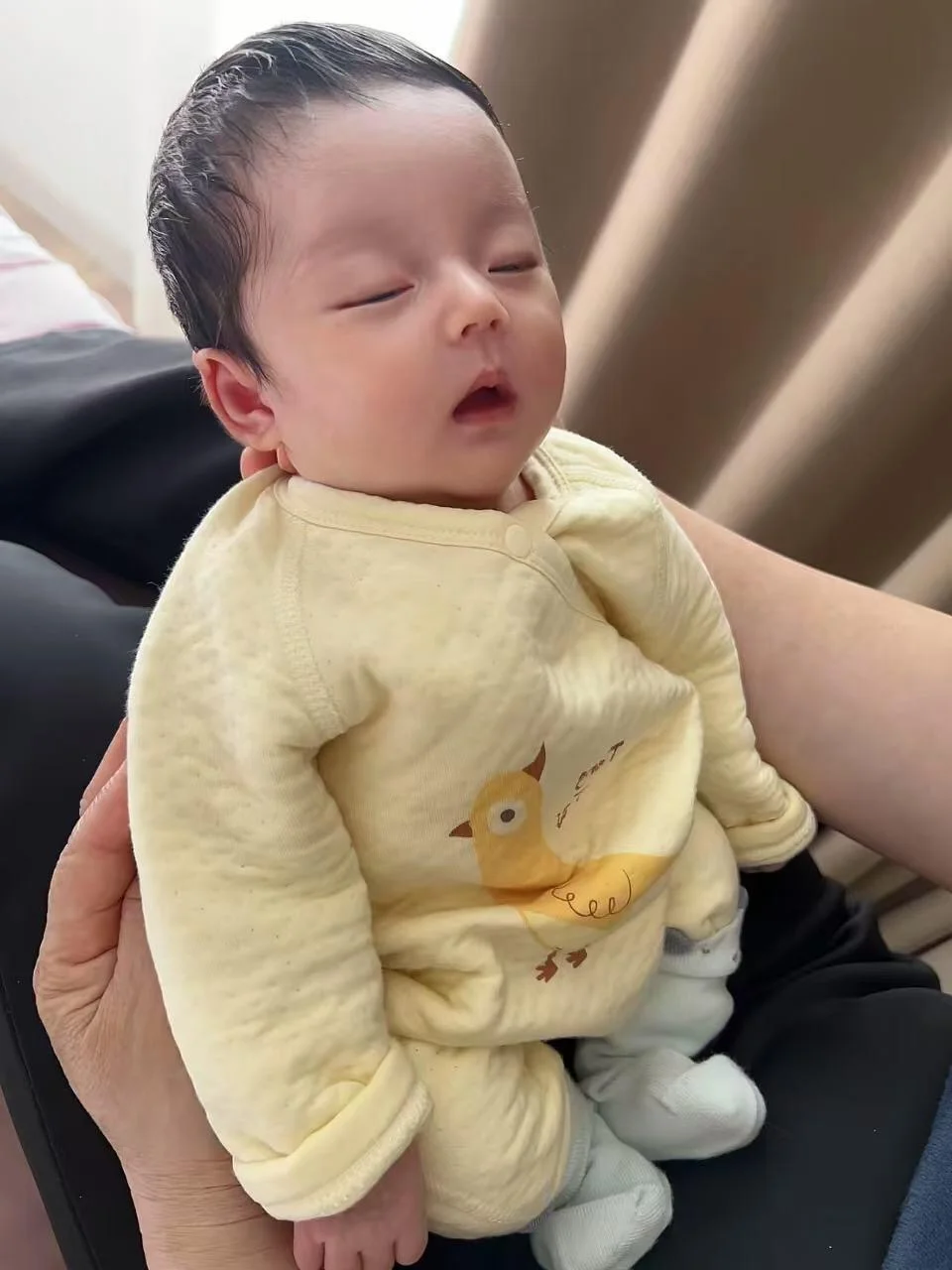 39+4已生男孩，不要带太多去医院。