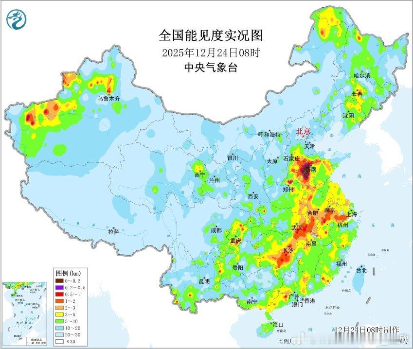【雾和霾】今晨在山东西部和河南北部、安徽南部、湖北东部、湖南中部等地出现了大雾，