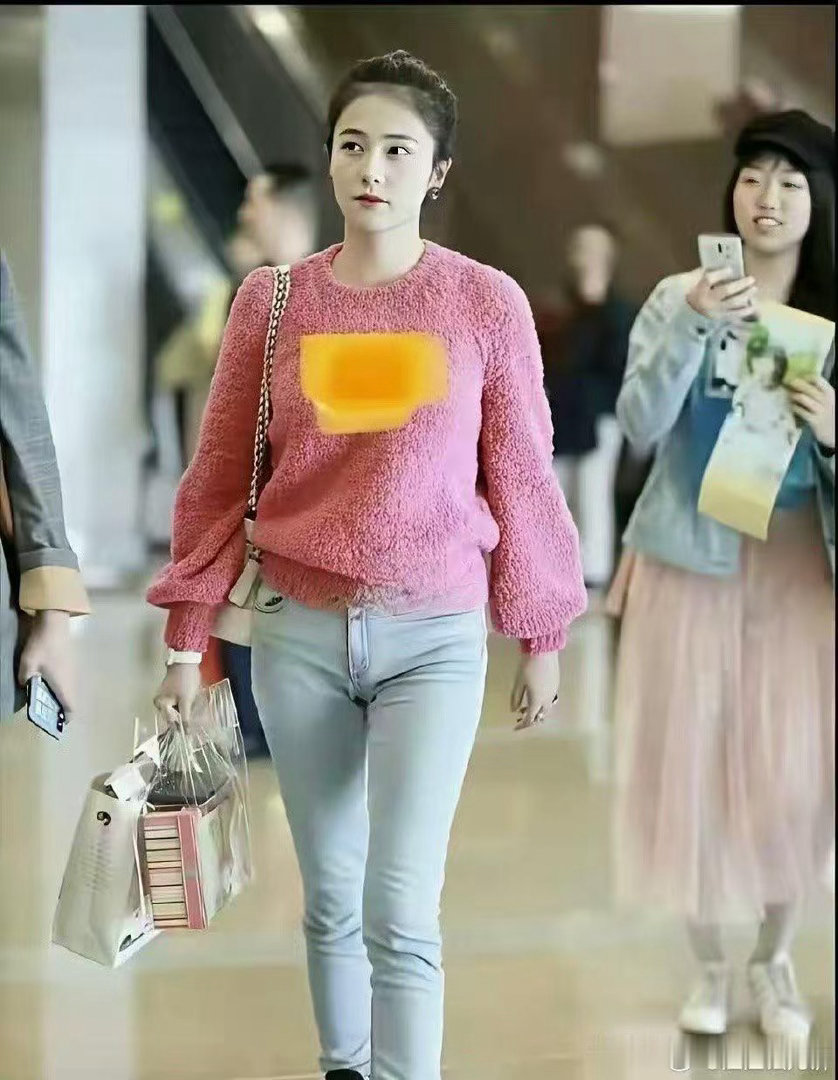 于正真的很有眼光，小透明时期的白鹿就已经很漂亮了 
