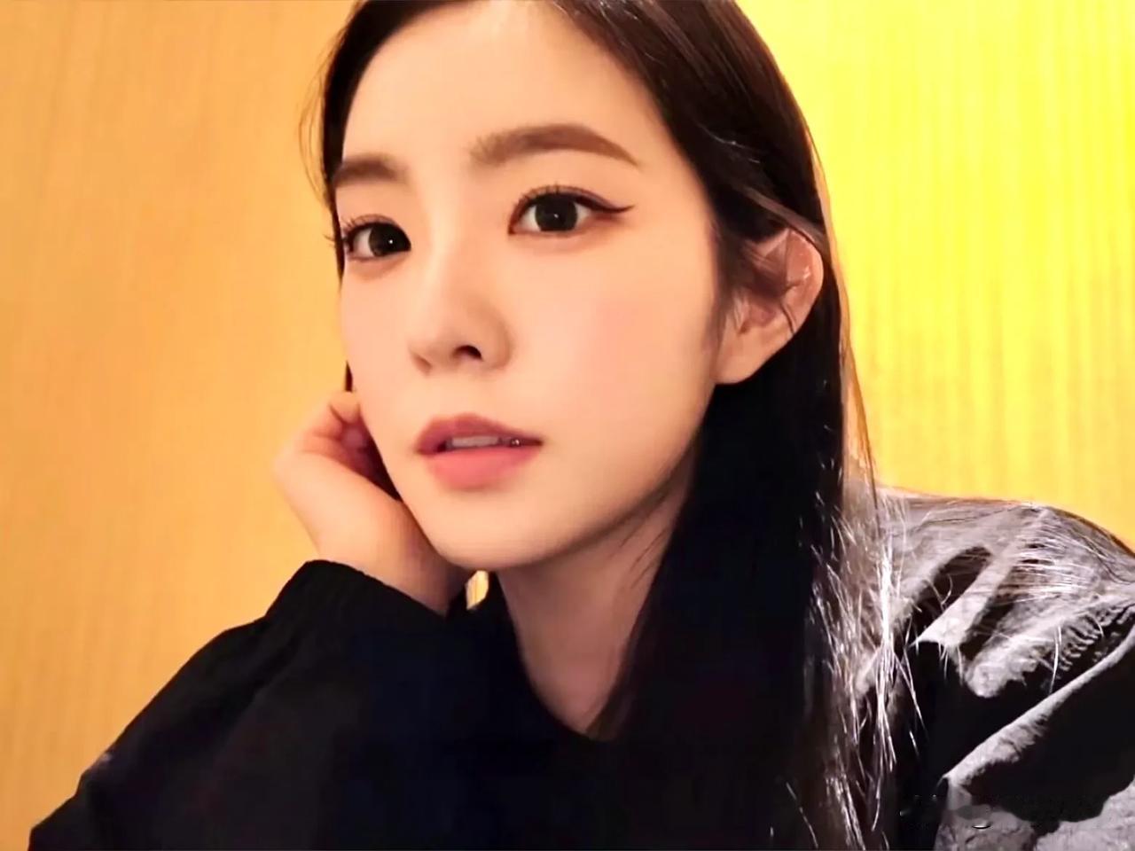 这张脸还是太俊美了
裴珠泫