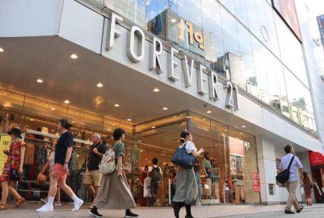 曾几何时和Zara、H&M并称为快时尚3巨头的Forever21下个月竟然要关闭