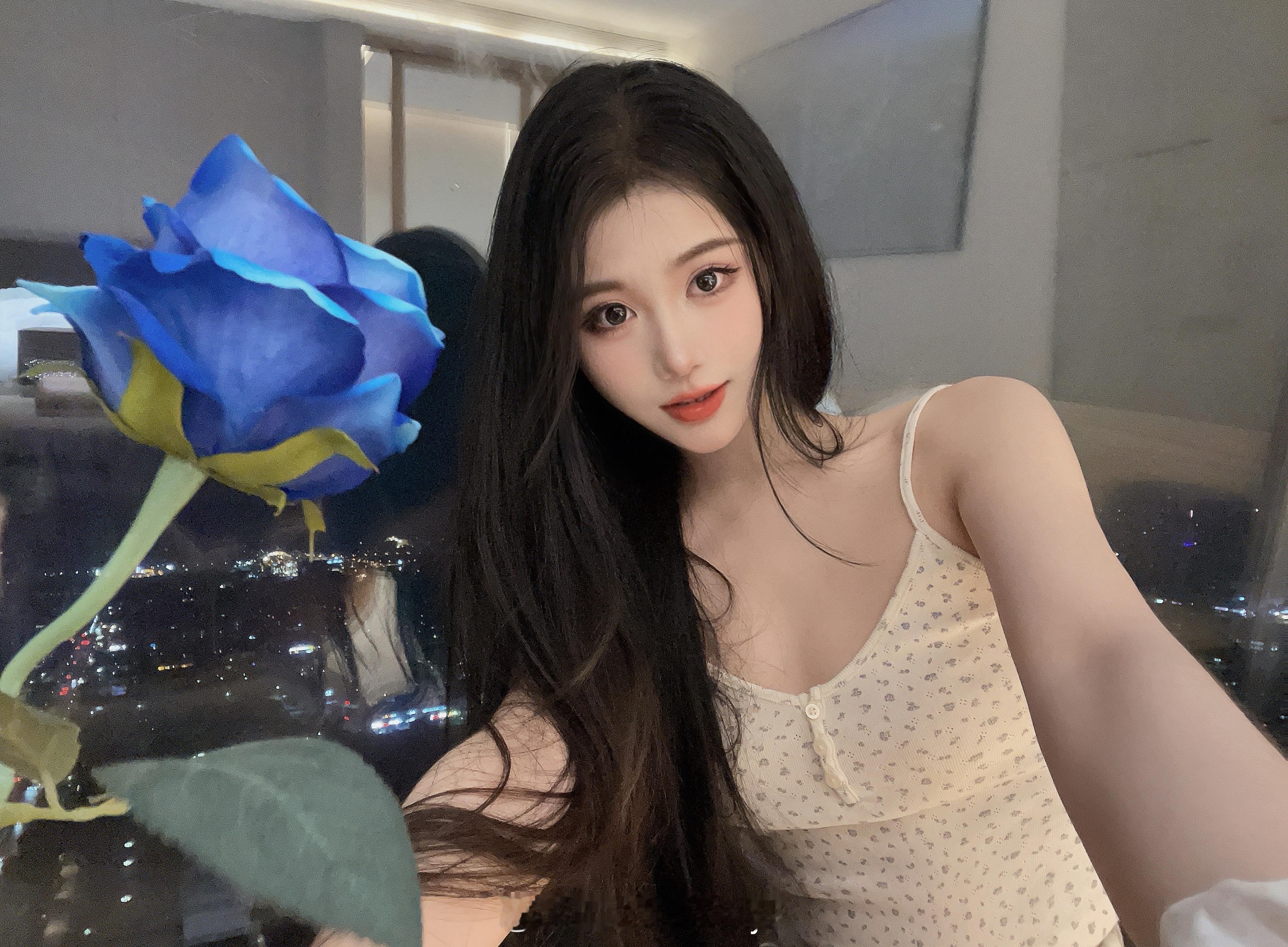 你说蓝色是你最爱的颜色💙 ​​​