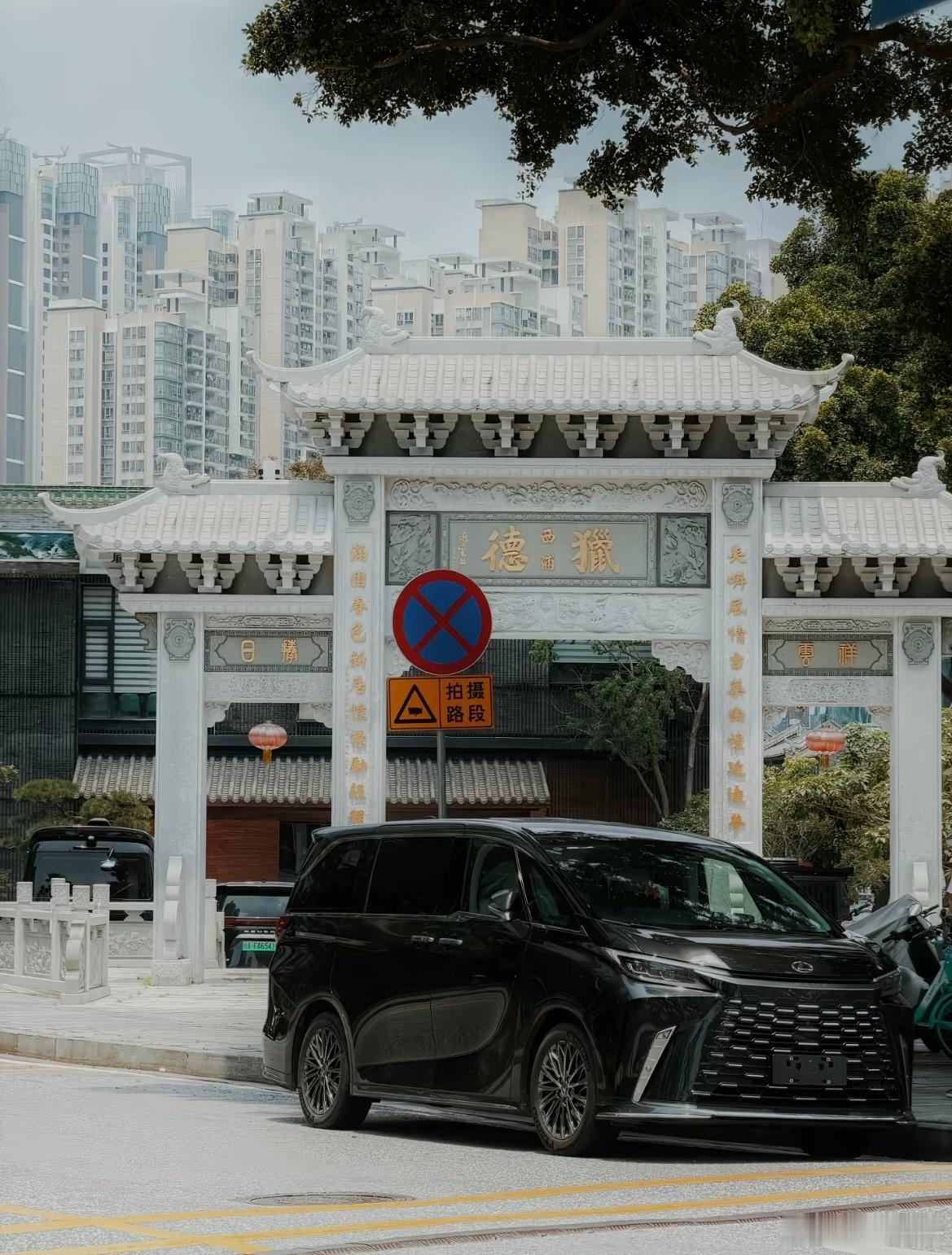 创新药板块里，看一家企业未来业绩稳不稳，核心就看一个东西：在手订单。订单就像蓄水