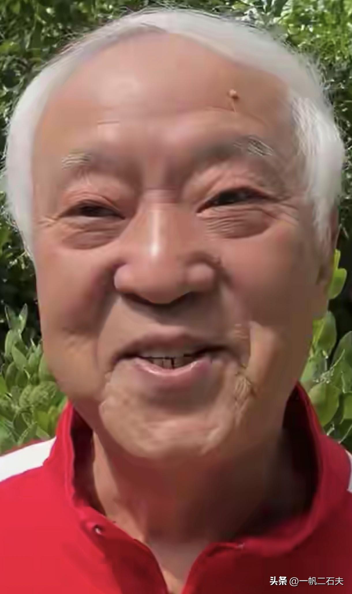 《当今韩红被黑，想起当初
        相声演员牛群》
    [微风][微风