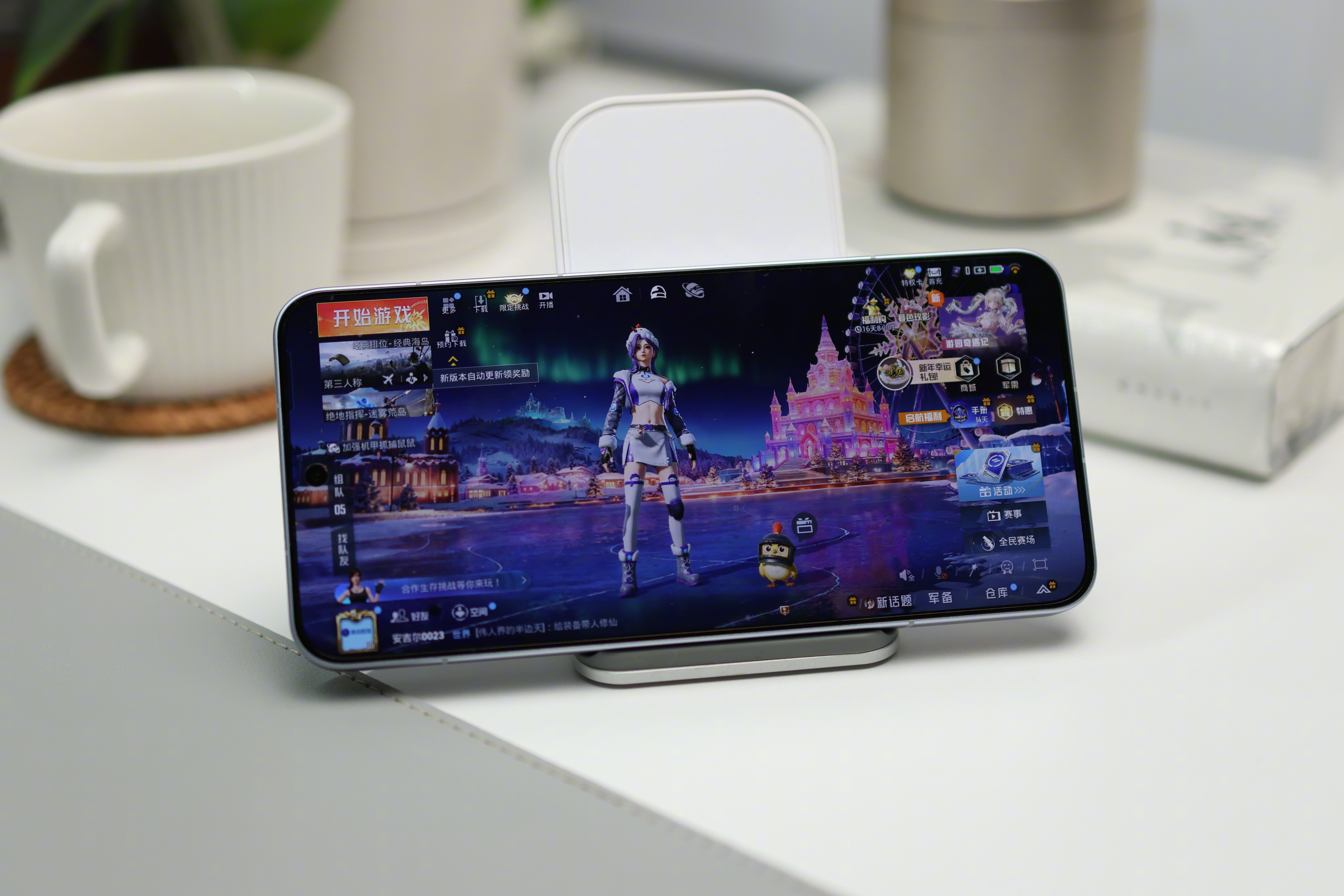 用大电池的性能手机玩游戏太爽了，可以一直开黑，不用有续航焦虑。满电状态下玩到累都