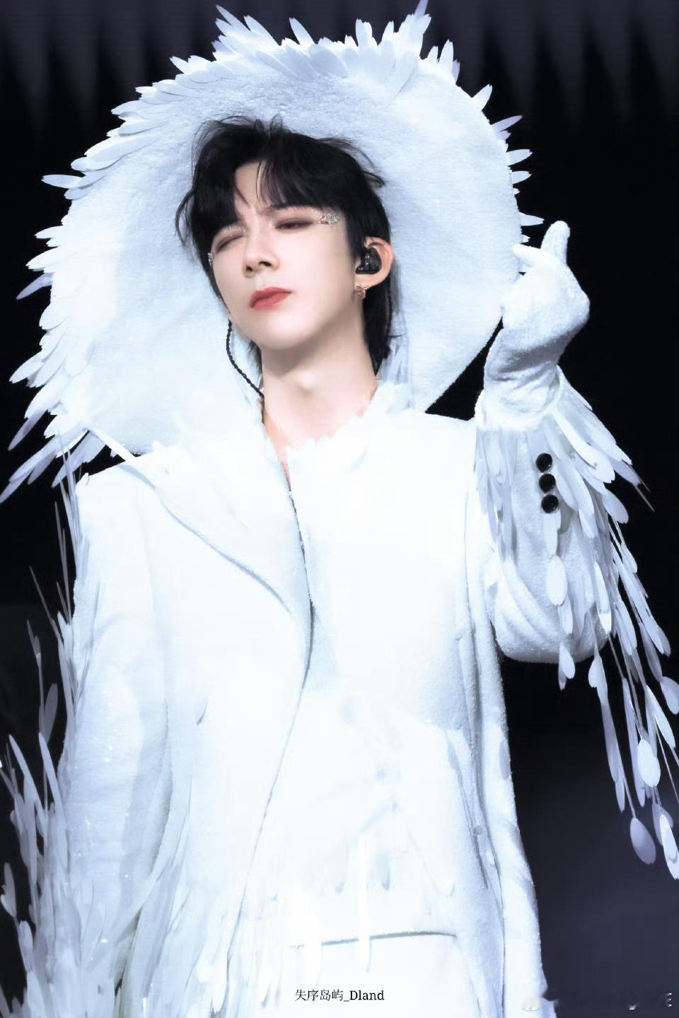 摩登兄弟来超话实况热聊看演唱会你就是不一样的烟火 