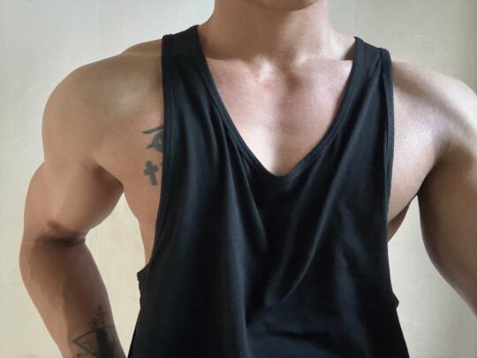 肌肉男养成中