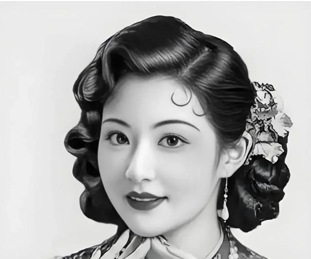 1939年，40岁的白兰花勾引宋霭龄23岁的儿子，在马尼拉成婚。宋霭龄气得浑身颤