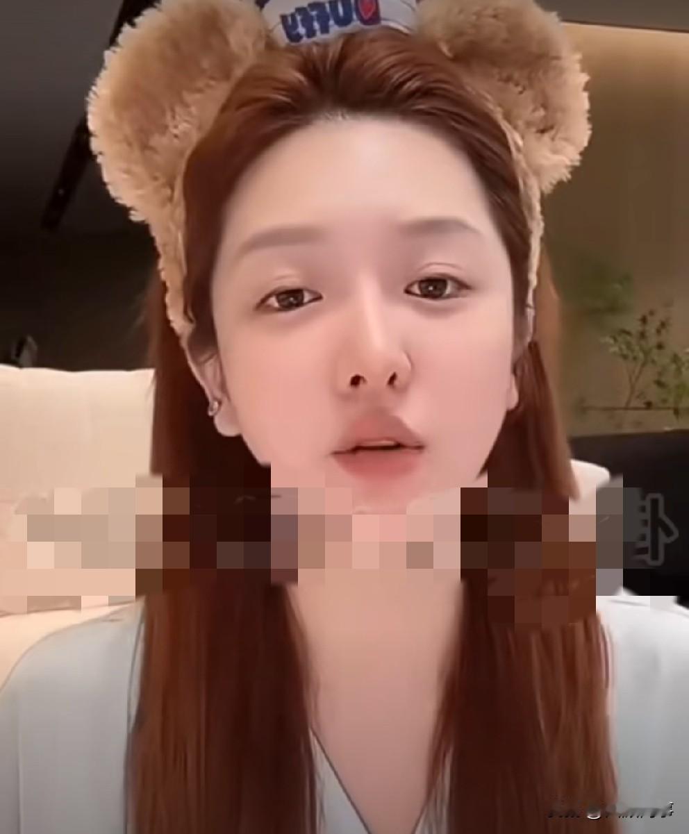 杜凤回应与方丈复婚！

            杜凤表示习惯当下生活状态，与方丈