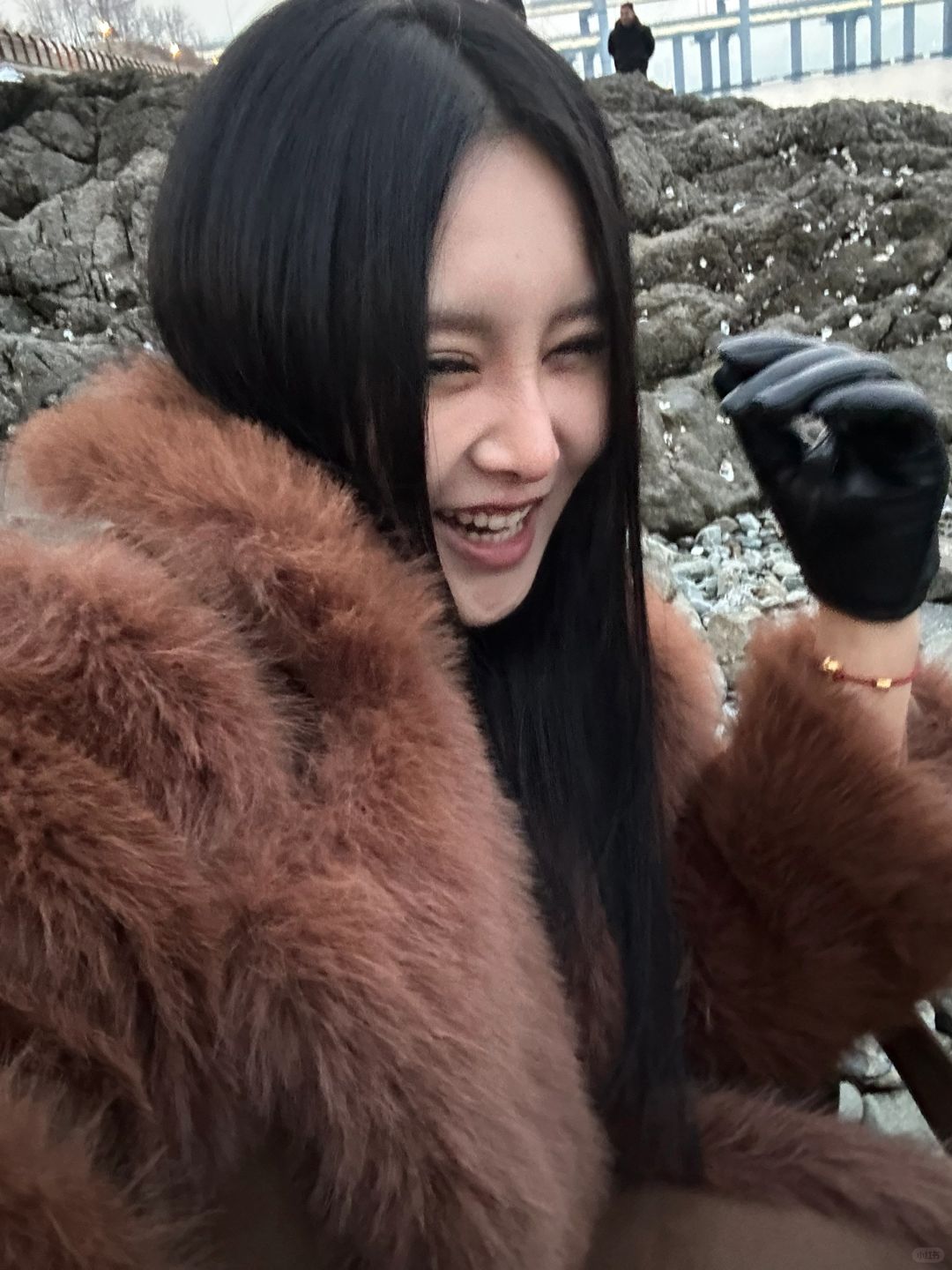 海边放烟花的浪漫