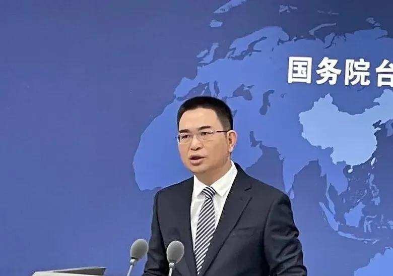 金门两钓客出海钓鱼落海被我海警救了，该事件目前已经一人回台，但是另一人还没，国台