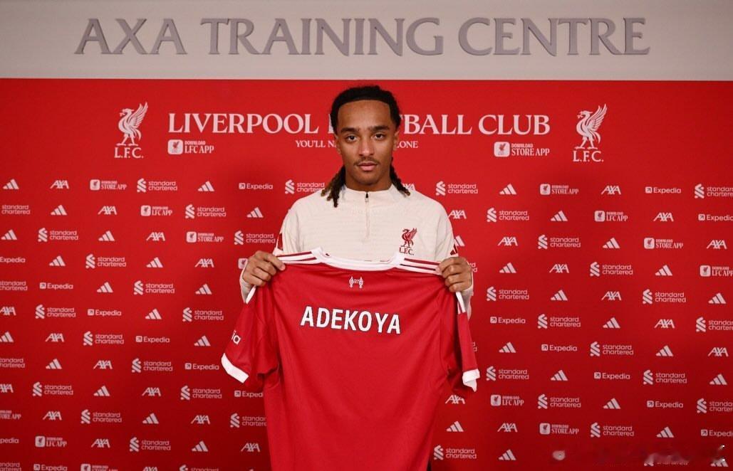 我军从伯恩利又签了一个后卫，19岁的Noah Adekoya，球员在2018年的