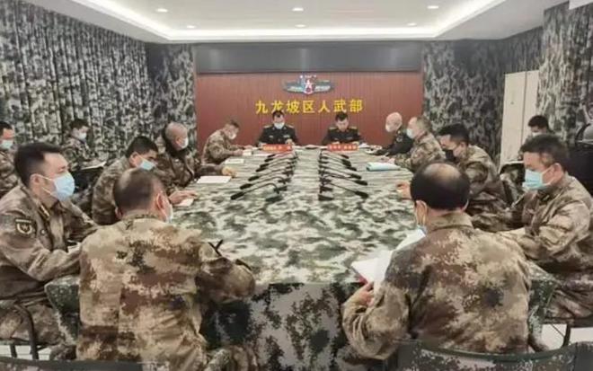 县级人武部都是正团级吗？也有少数是副师级！

县级人武部是军队设立在县级行政区（