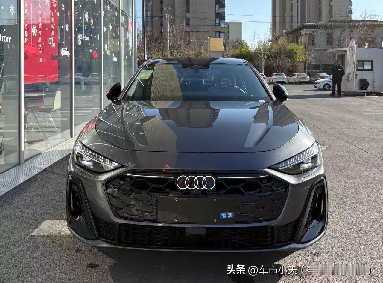 奥迪A5L上市也有一段时间了，但是始终不怎么降价，目前这款车的普遍优惠在3000
