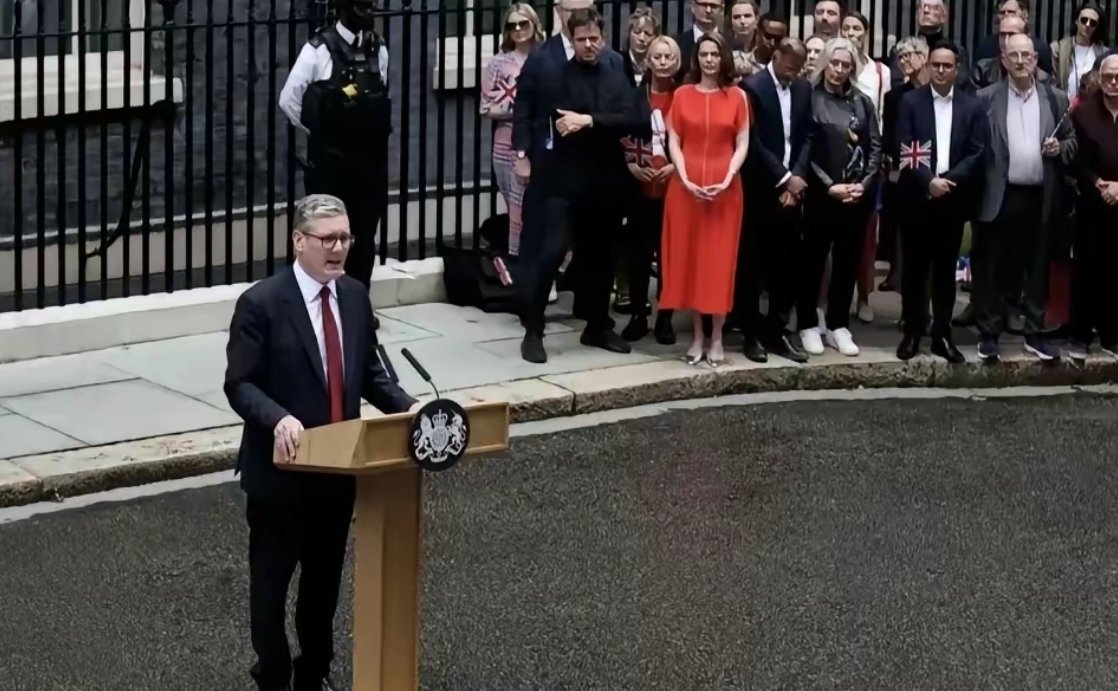 英国绕过北约欧盟，拉拢10国强力援乌！成立“联合远征军”，明年援助乌120亿欧元