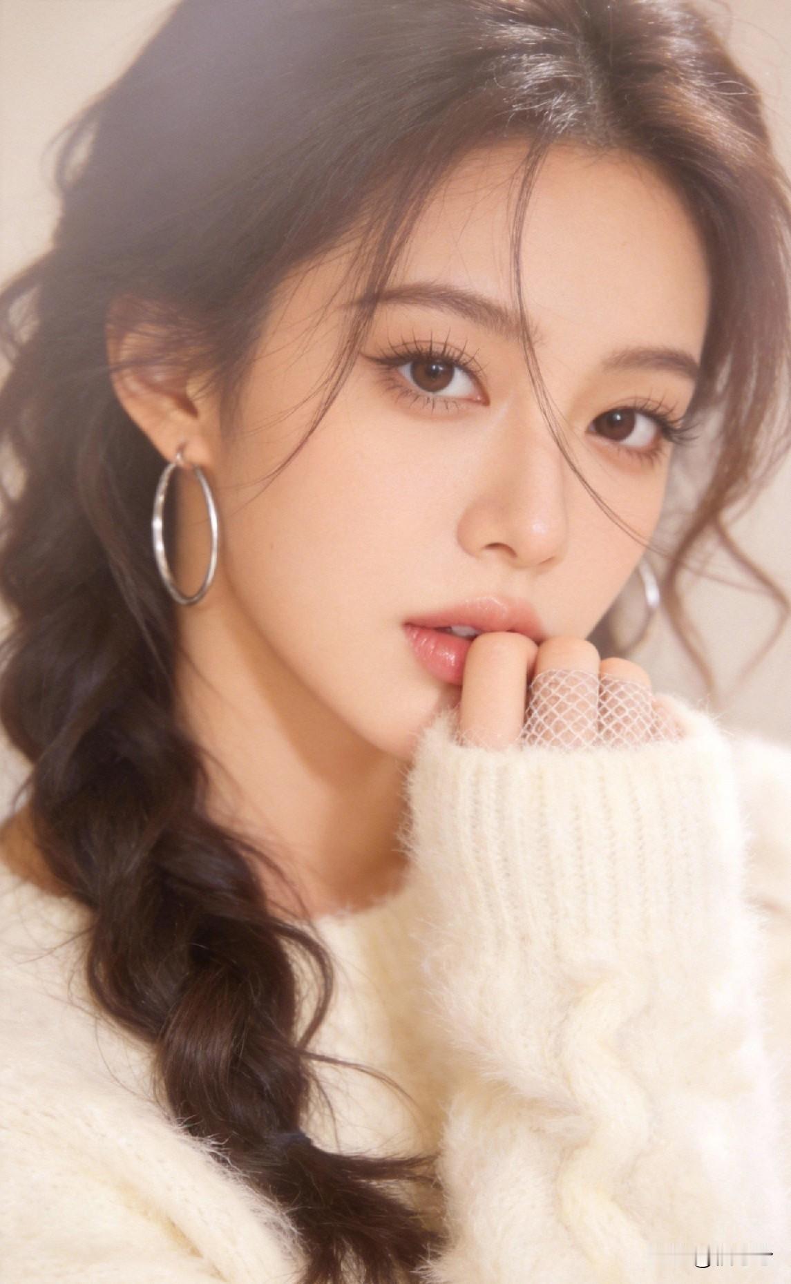 人生就是这样！
一岁有一岁的味道，
一站有一站的风光。

健康活着，开心笑着，