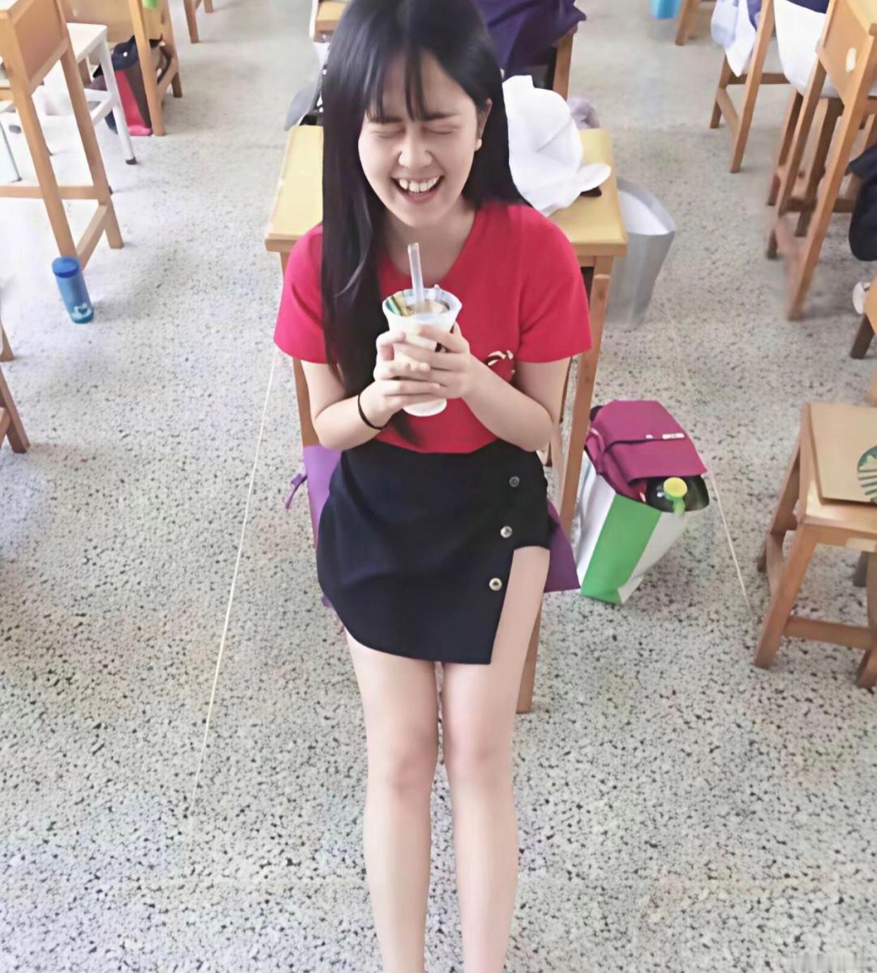 网传这是十年前的白鹿，这看起来也太清纯了吧。 