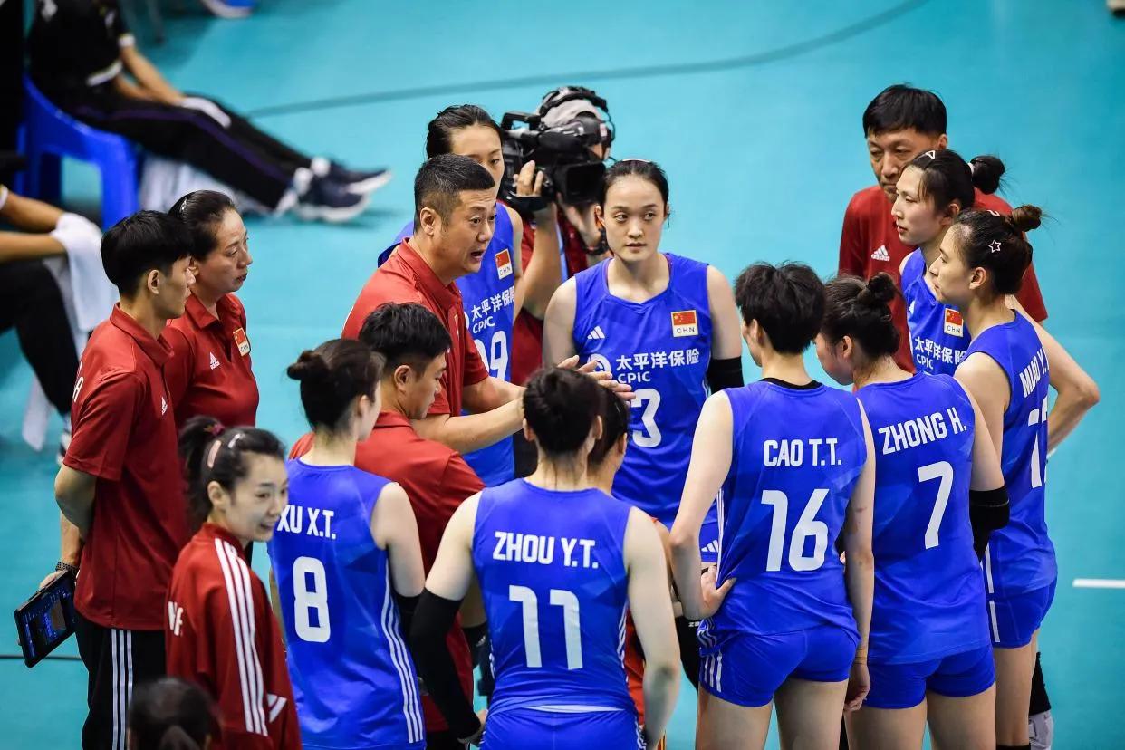 北京时间2023年9月1日，女排亚锦赛结束第一阶段小组赛争夺，中国女排3-0横扫