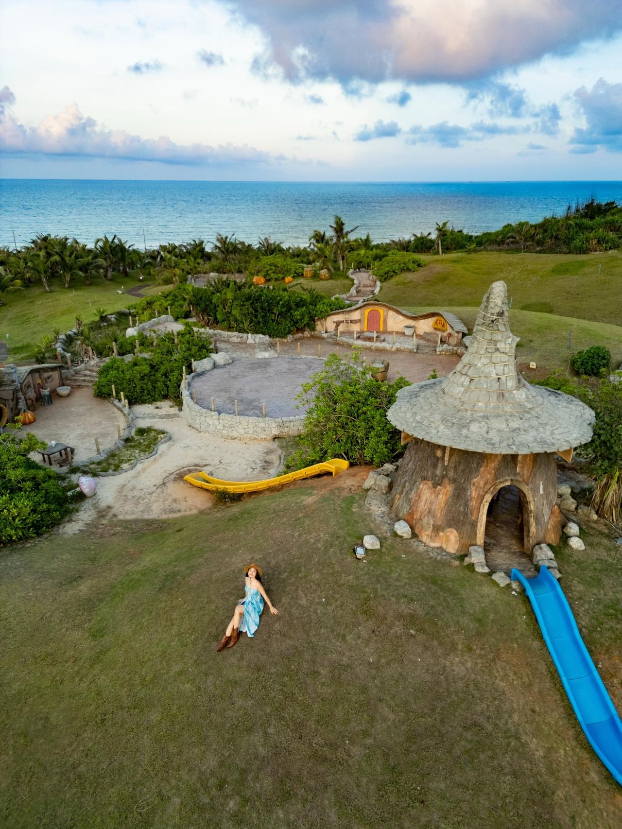 🌴omg ‼️竟然在文昌海边发现一个霍比特童话小屋🏠 ‼姐妹们！
文昌这个海