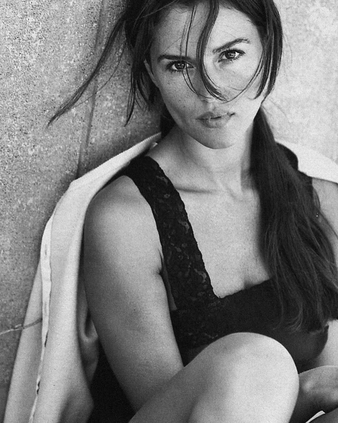 Monica Bellucci, 1993 