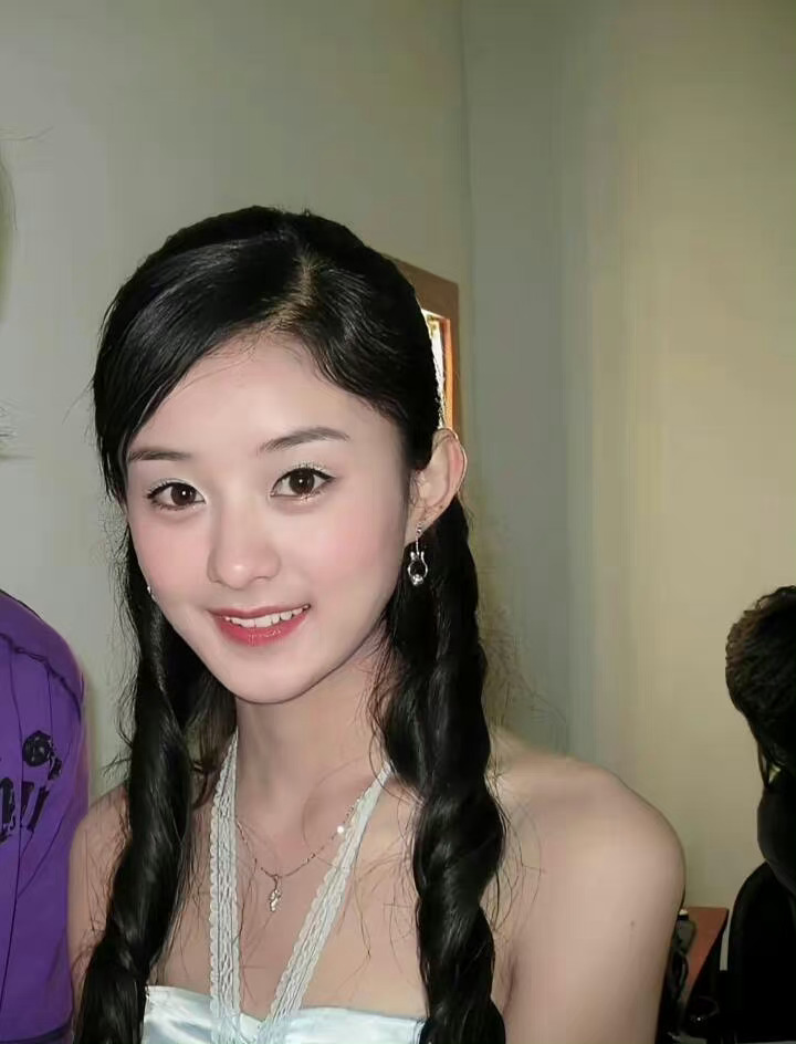 没想到赵丽颖早期居然也像周迅一样灵动 ​​​