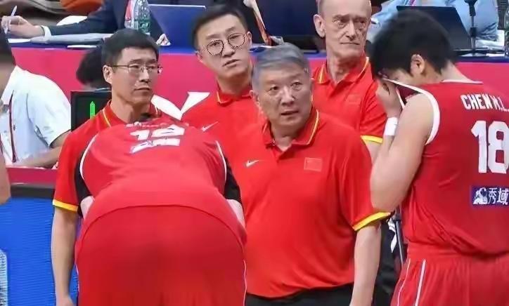 输球真不是坏事！8月12日佛山站热身赛，中国女篮77比88不敌尼日利亚，看着输了