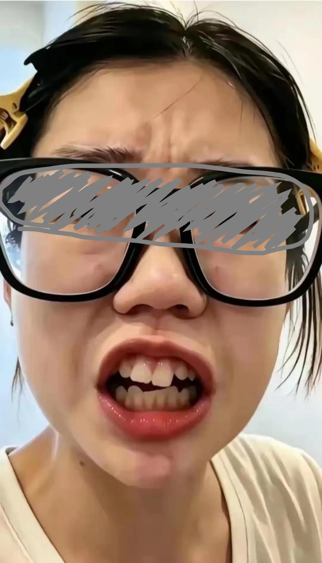 连四岁孩童都不放过
是真维权
还是以维权名义来赚流量？
是有被侵恐惧症
还是有想