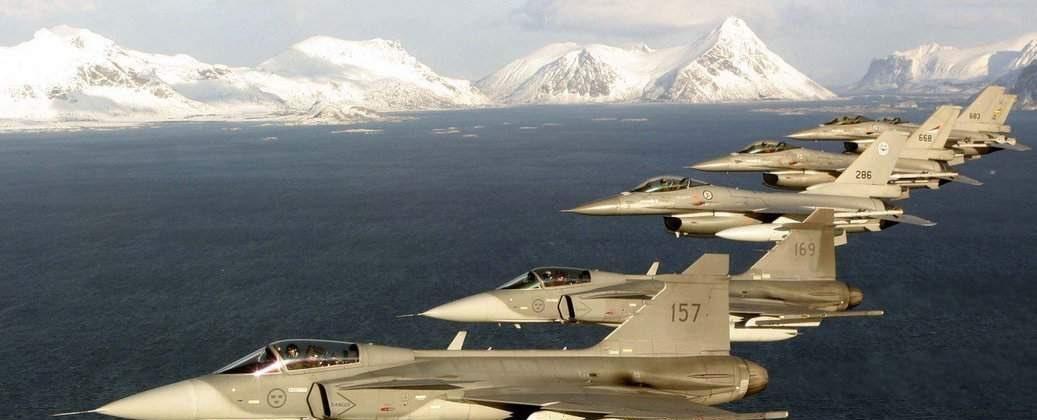 澤連斯基：我們將討論不僅使用最新的「鷹獅E」，還將討論供應舊「鷹獅」戰鬥機，對話