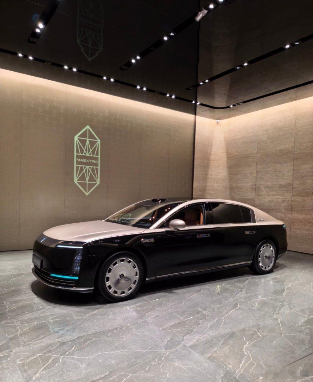 尊界月交付量突破4000台，11月交付了2205，这个月直接比上个月差不多翻了一