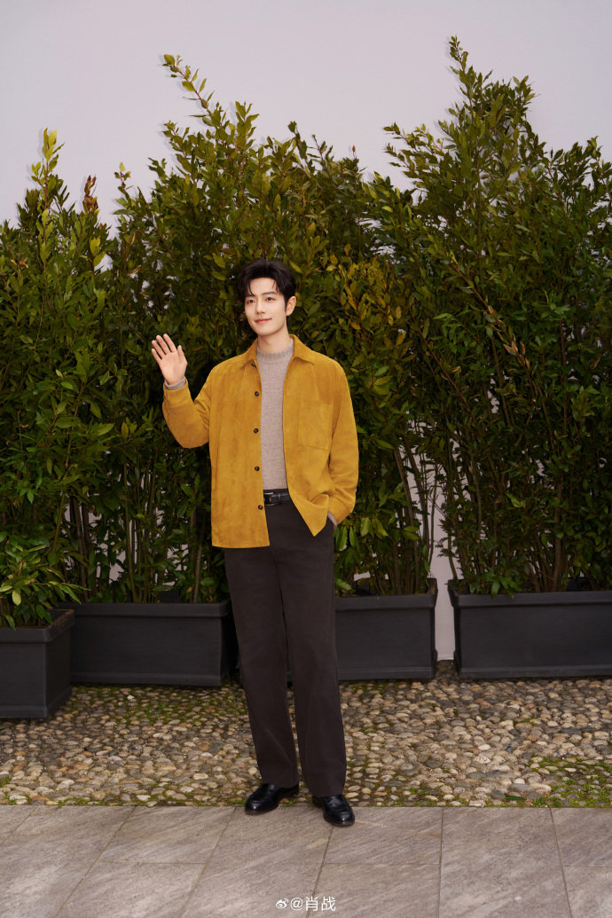 肖战时装周人气男艺人TOP杨紫时装周人气女艺人TOP 恭喜获得“时装周人气男艺人