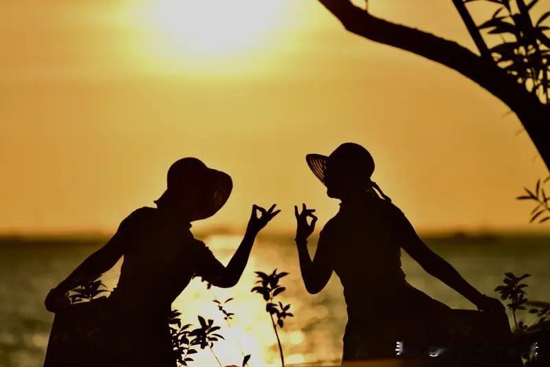 为什么这个社会上古往今来都有那么多人表示知己难得？

难道他们都是信口开河，随便