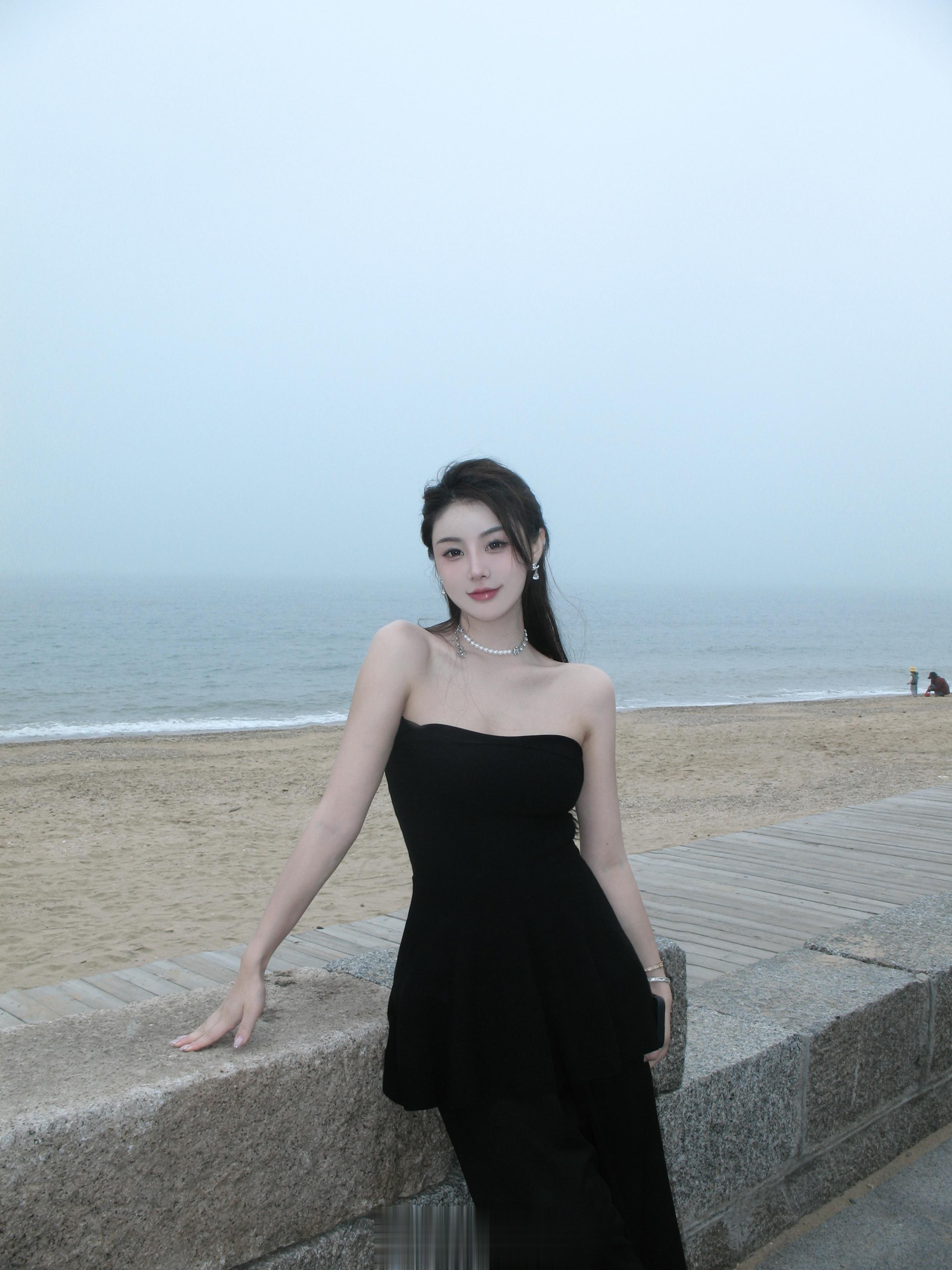 忙忙碌碌🌊 ​​​