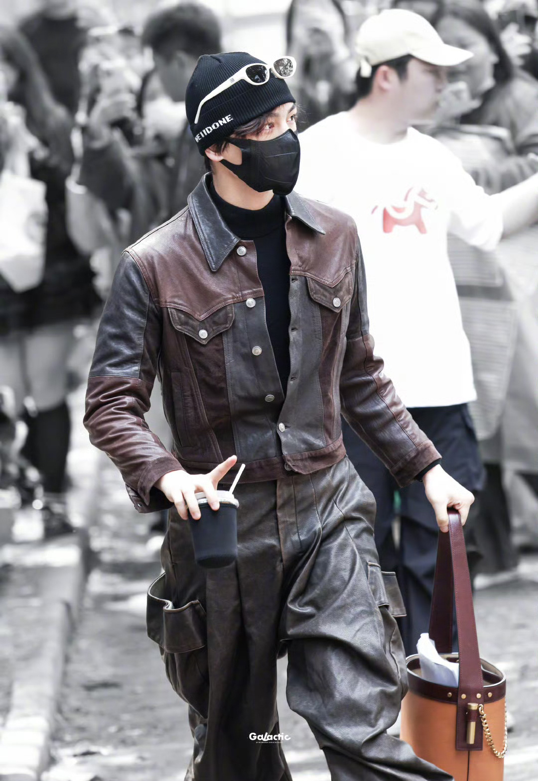 丁禹兮美拉德套装造型，沪上潮男只是轻轻发力，完全型男来的