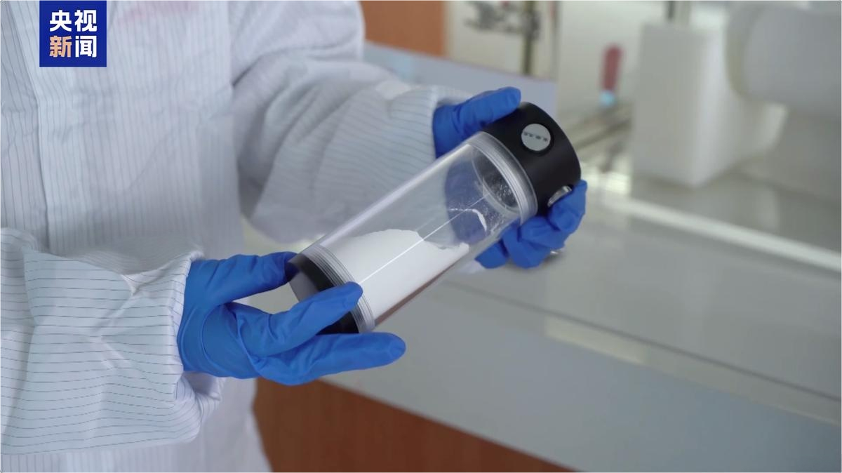 广汽集团宣布建成国内首条大容量全固态电池产线，率先具备60安时以上车规级电池量产