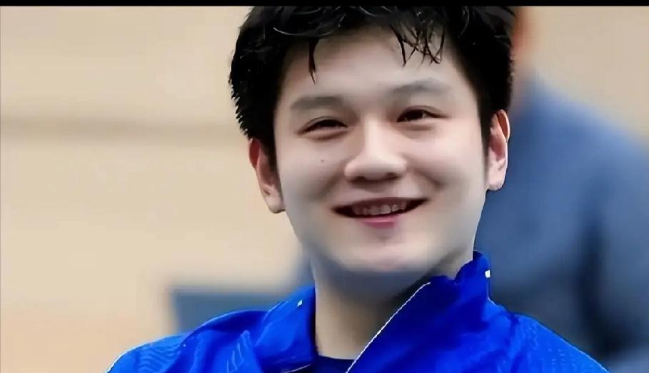 樊振东的追星格局火了！赛前看霉霉演唱会遭群嘲，一句话尽显清醒
 
       
