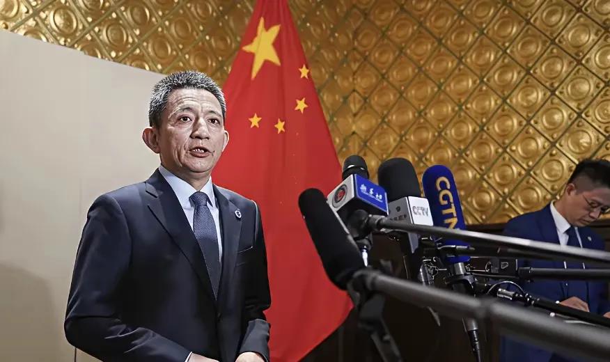 毫无意外，韩国也“跪”了。7月30日，特朗普在社交媒体上高调宣布：已与韩国达成“