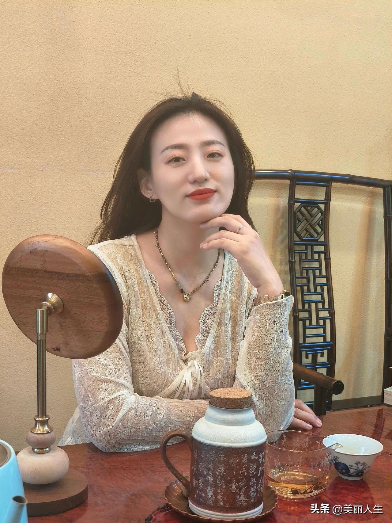 ⌇ 𝕞𝕠𝕞𝕖𝕟𝕥𝕤⁺ ✌︎
生活有暖意，镜头有笑意
反正时光缓缓，