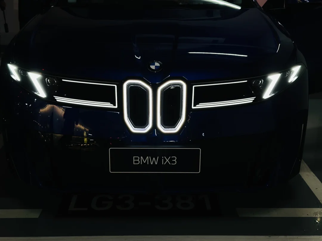 新世代BMW iX3长轴距版｜限时城市首秀