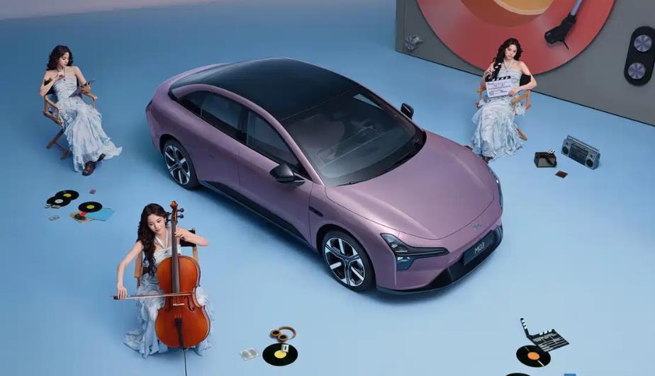 3月25日，小鹏官方发布新款紧凑型轿车MONA M03官图，作为年代改款车型，新