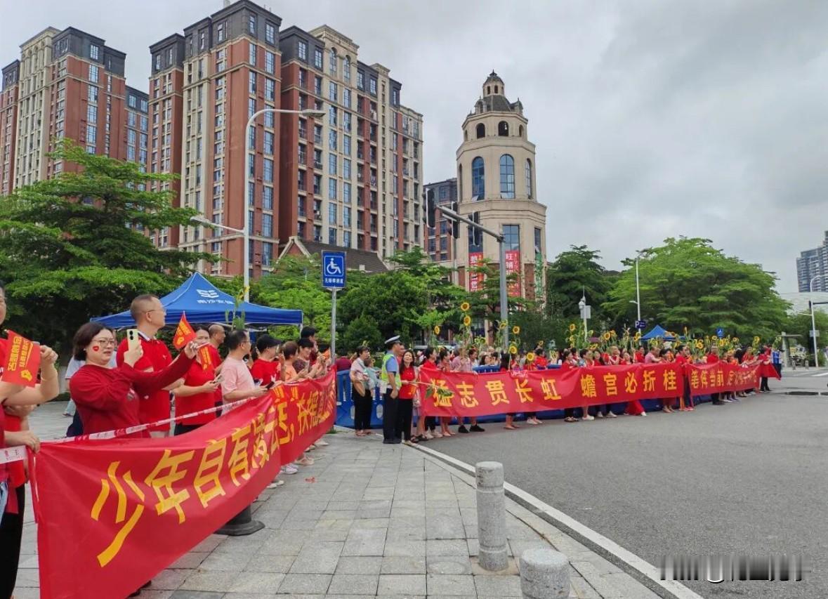 2026年高考结束，广东省78万考生参加为期三天的夏季高考！

具体到广州，共有